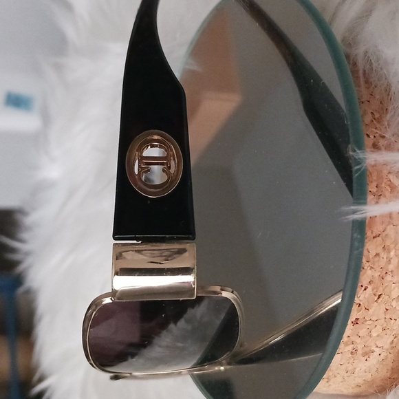 Sunglasses Dior - Picture 2 of 11